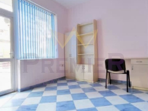 Офис в Варна, Окръжна болница - 20 кв.м за 1709 €/кв.м - Снимка #1