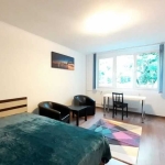 Дава се под наем Едностаен апартамент в Пловдив, Център - 28 кв.м за 127.5 € - Снимка #1