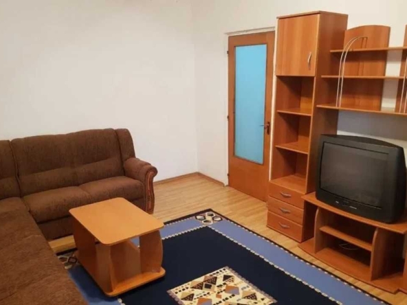 Дава се под наем Тристаен апартамент в Пловдив, Централна гара - 87 кв.м за 306 € - Снимка #1