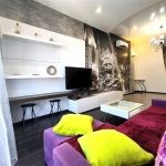 Дава се под наем Двустаен апартамент в София, Център - 56 кв.м за 458.49 € - Снимка #1