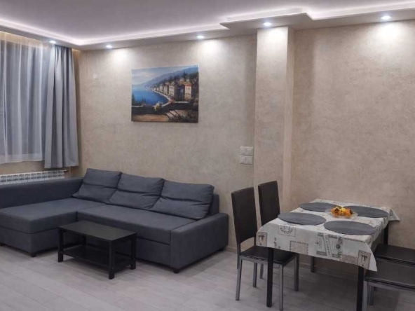 Дава се под наем Двустаен апартамент в София, Център - 75 кв.м за 697.17 € - Снимка #1