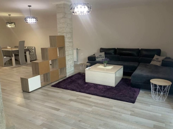 Дава се под наем Двустаен апартамент в Пловдив, Кършияка - 96 кв.м за 433.5 € - Снимка #1