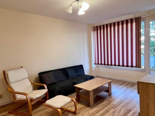 Дава се под наем Двустаен апартамент в София, Център - 65 кв.м за 435 € - Снимка #1