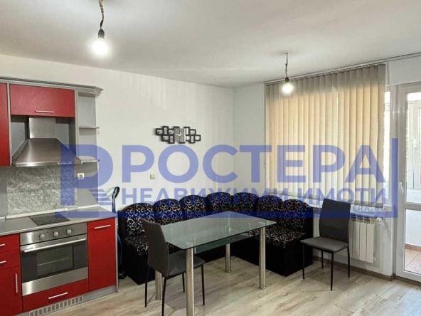 Двустаен апартамент в Търговище, Център - 55 кв.м за 1873 €/кв.м - Снимка #1