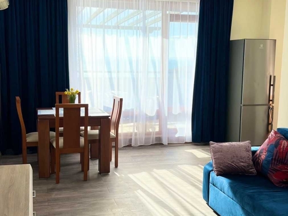 Дава се под наем Двустаен апартамент в Свети Влас - 75 кв.м за 1785 € - Снимка #1