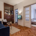 Дава се под наем Многостаен апартамент в Варна, Гръцка махала - 100 кв.м за 750 € - Снимка #1