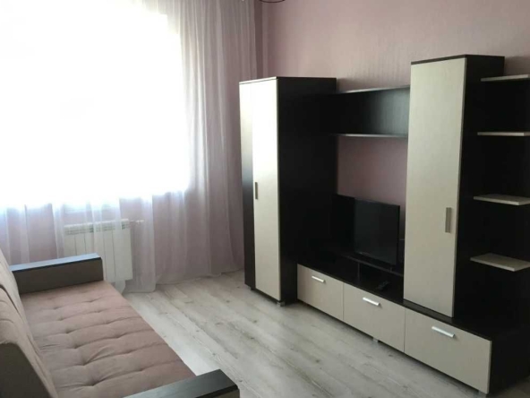 Дава се под наем Двустаен апартамент в Пловдив, Мараша - 60 кв.м за 285.6 € - Снимка #1