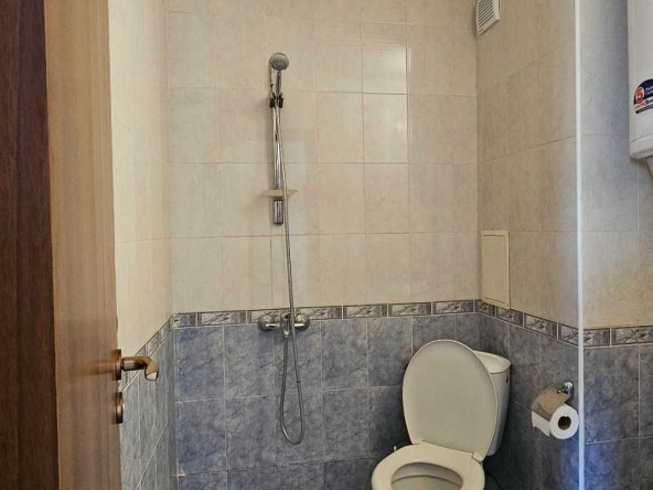 Дава се под наем Двустаен апартамент в к.к. Слънчев бряг - 90 кв.м за 300 € - Снимка #1