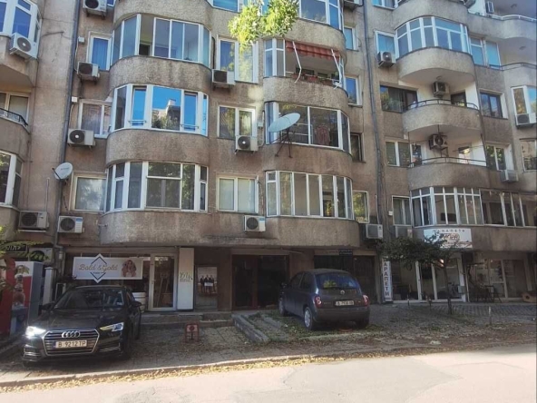 Дава се под наем Магазин в Варна, Окръжна болница - 20 кв.м за 248.88 € - Снимка #1