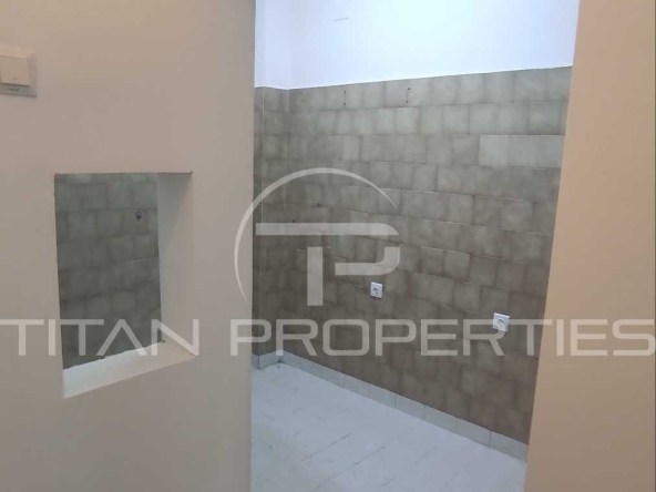 Магазин в Пловдив, Кючук Париж - 58 кв.м за 1225 €/кв.м - Снимка #1