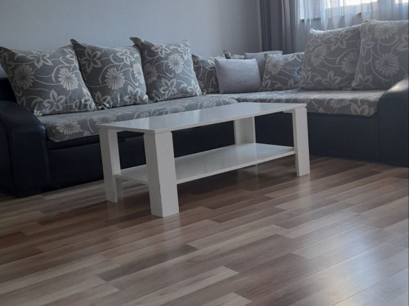Двустаен апартамент в Пловдив, Тракия - 75 кв.м за 3 €/кв.м - Снимка #1