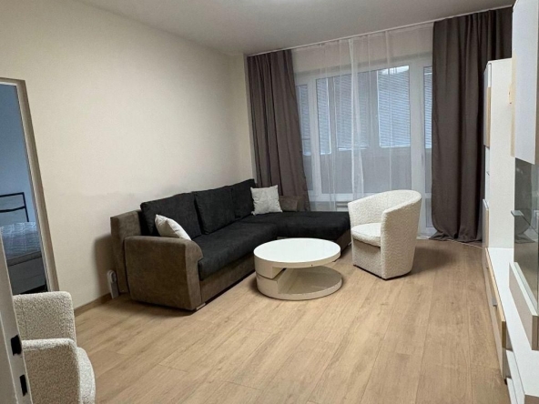 Дава се под наем Тристаен апартамент в София, Люлин 9 - 85 кв.м за 647.19 € - Снимка #1