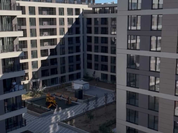 Тристаен апартамент в Пловдив, Тракия - 94 кв.м за 814 €/кв.м - Снимка #1