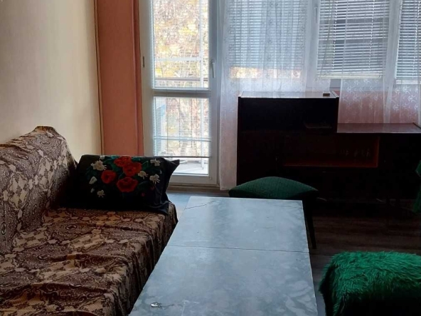 Дава се под наем Двустаен апартамент в Видин, Плиска - 60 кв.м за 204 € - Снимка #1