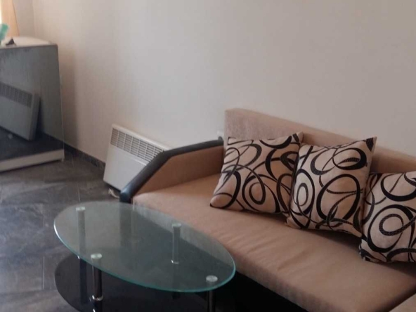 Дава се под наем Двустаен апартамент в Пловдив, Кършияка - 52 кв.м за 280.5 € - Снимка #1