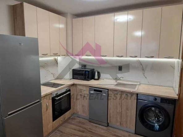 Дава се под наем Двустаен апартамент в Варна, Възраждане 3 - 50 кв.м за 475 € - Снимка #1