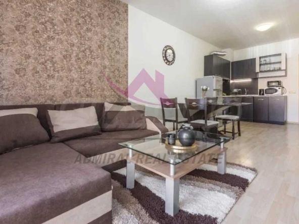 Дава се под наем Тристаен апартамент в Варна, Левски - 75 кв.м за 578.34 € - Снимка #1