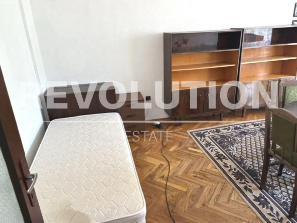 Дава се под наем Едностаен апартамент в Варна, Чайка - 30 кв.м за 350 € - Снимка #1