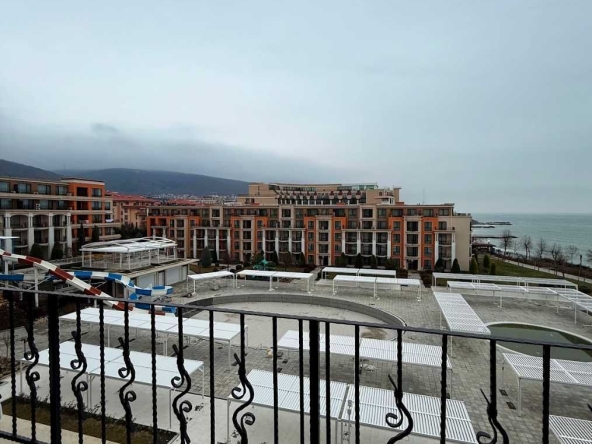 Едностаен апартамент в Свети Влас - 42 кв.м за 1287 €/кв.м - Снимка #1