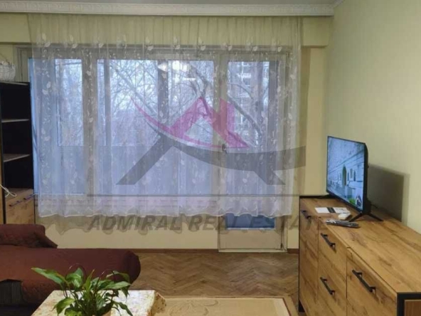 Дава се под наем Тристаен апартамент в Варна, Левски - 70 кв.м за 450 € - Снимка #1