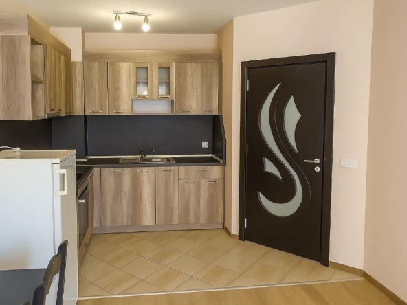 Дава се под наем Двустаен апартамент в Варна, Конфуто - 60 кв.м за 450 € - Снимка #1