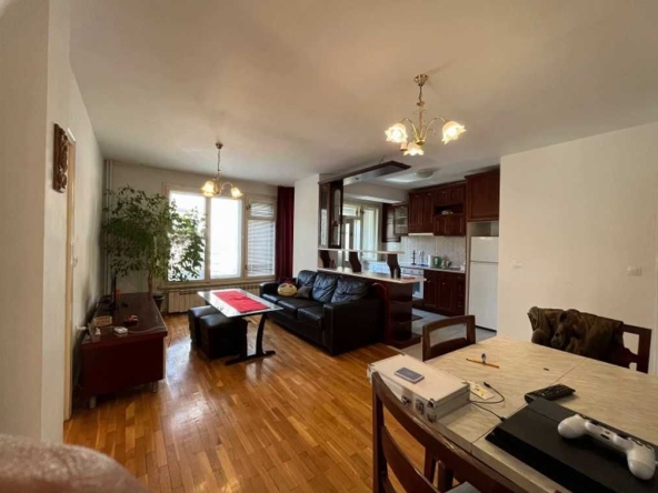 Тристаен апартамент в София, Лагера - 90 кв.м за 2873 €/кв.м - Снимка #1