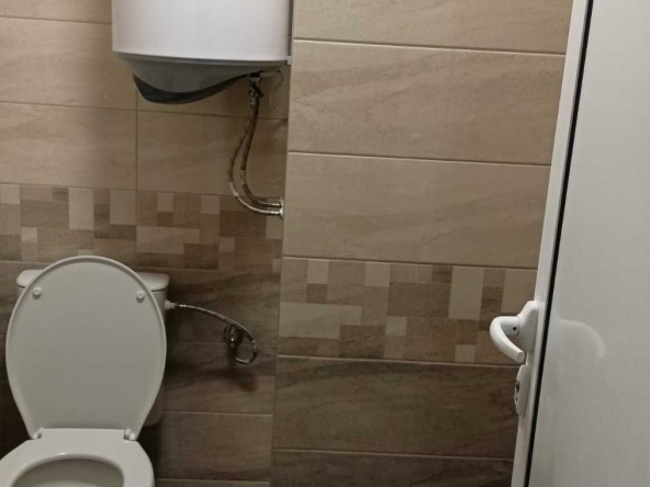 Дава се под наем Двустаен апартамент в Русе, Здравец Север 1 - 75 кв.м за 204 € - Снимка #1