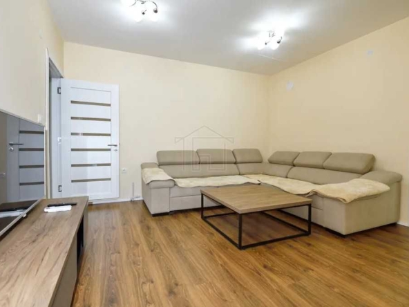 Дава се под наем Двустаен апартамент в Пловдив, Мараша - 62 кв.м за 336.6 € - Снимка #1