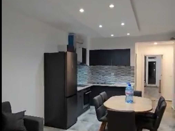 Дава се под наем Тристаен апартамент в с. Нови хан, Област София-област - 90 кв.м за 433.5 € - Снимка #1