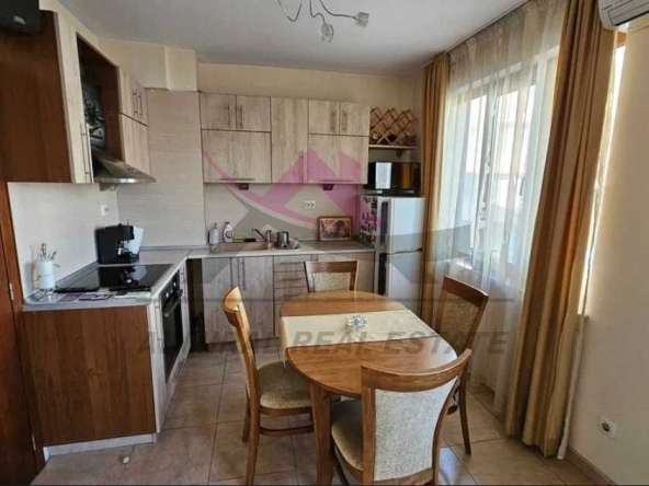 Дава се под наем Тристаен апартамент в Варна, Левски - 78 кв.м за 614 € - Снимка #1