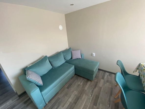 Дава се под наем Къща в София, Люлин 8 - 70 кв.м за 550 € - Снимка #1