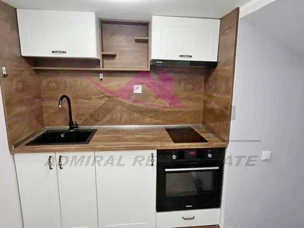Дава се под наем Двустаен апартамент в Варна, Център - 50 кв.м за 381.99 € - Снимка #1