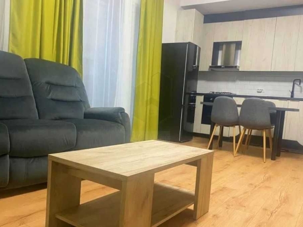 Дава се под наем Двустаен апартамент в Бургас, Ветрен - 50 кв.м за 306 € - Снимка #1