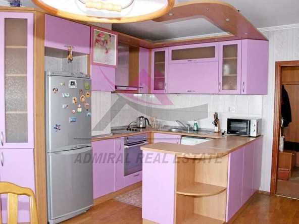 Дава се под наем Тристаен апартамент в Варна, Бриз - 90 кв.м за 486 € - Снимка #1