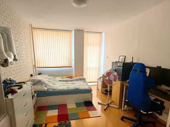 Тристаен апартамент в Разград, Стефан Караджа - 92 кв.м за 1220 €/кв.м - Снимка #1