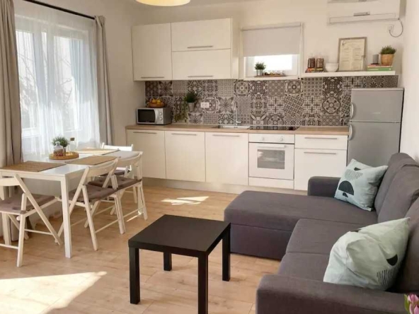 Дава се под наем Двустаен апартамент в Пловдив, Гагарин - 63 кв.м за 285.6 € - Снимка #1