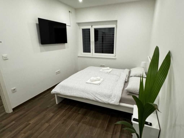 Двустаен апартамент в София, Борово - 67 кв.м за 2762 €/кв.м - Снимка #1