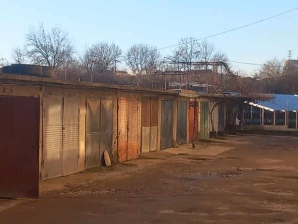 Гараж / Паркомясто в Севлиево - 17 кв.м за 900 €/кв.м - Снимка #1