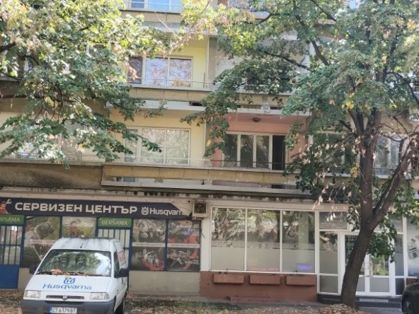 Четиристаен апартамент в Казанлък - 120 кв.м за 850 €/кв.м - Снимка #1