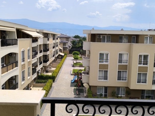 Тристаен апартамент в Пловдив, Остромила - 122 кв.м за 1394 €/кв.м - Снимка #1