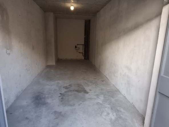 Дава се под наем Гараж / Паркомясто в Пловдив, Тракия - 29 кв.м за 629.34 € - Снимка #1