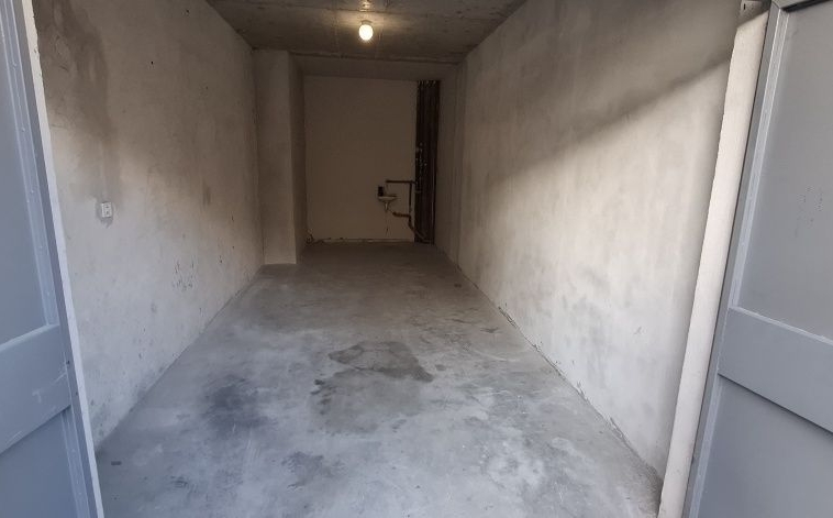 Дава се под наем Гараж / Паркомясто в Пловдив, Тракия - 29 кв.м за 629.34 € - Снимка #1