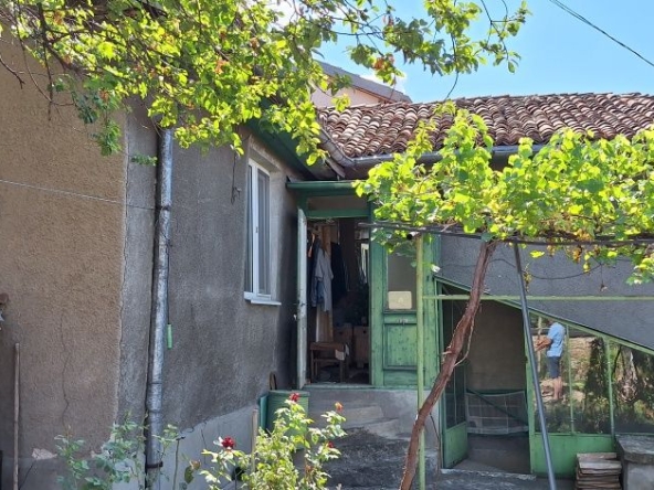 Къща в Велико Търново, Варуша - 65 кв.м за 1154 €/кв.м - Снимка #1