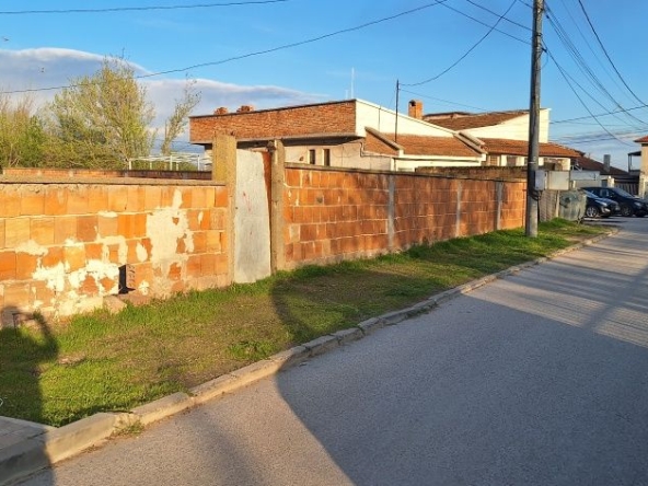 Парцел в с. Стряма, Област Пловдив - 900 кв.м за 124 €/кв.м - Снимка #1