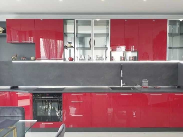 Дава се под наем Тристаен апартамент в Бургас, Лазур - 130 кв.м за 204 € - Снимка #1