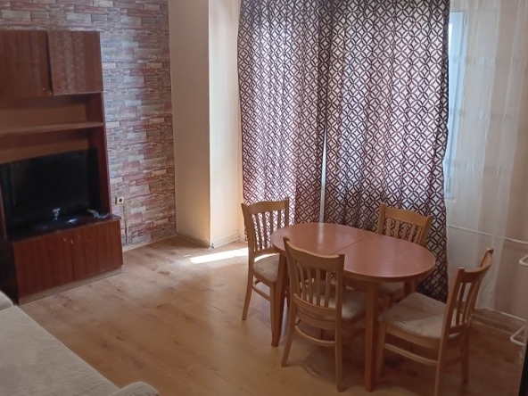 Дава се под наем Двустаен апартамент в Варна, Възраждане 1 - 50 кв.м за 357 € - Снимка #1