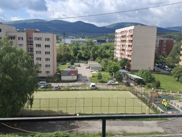 Дава се под наем Двустаен апартамент в Перник, Хумни дол - 60 кв.м за 229.5 € - Снимка #1