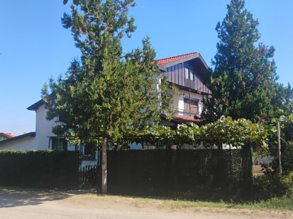 Къща в с. Левски, Област Варна - 120 кв.м за 1475 €/кв.м - Снимка #1