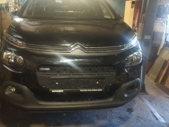 Дава се под наем Гараж / Паркомясто в София, Модерно предградие - 50 кв.м за 122.4 € - Снимка #1