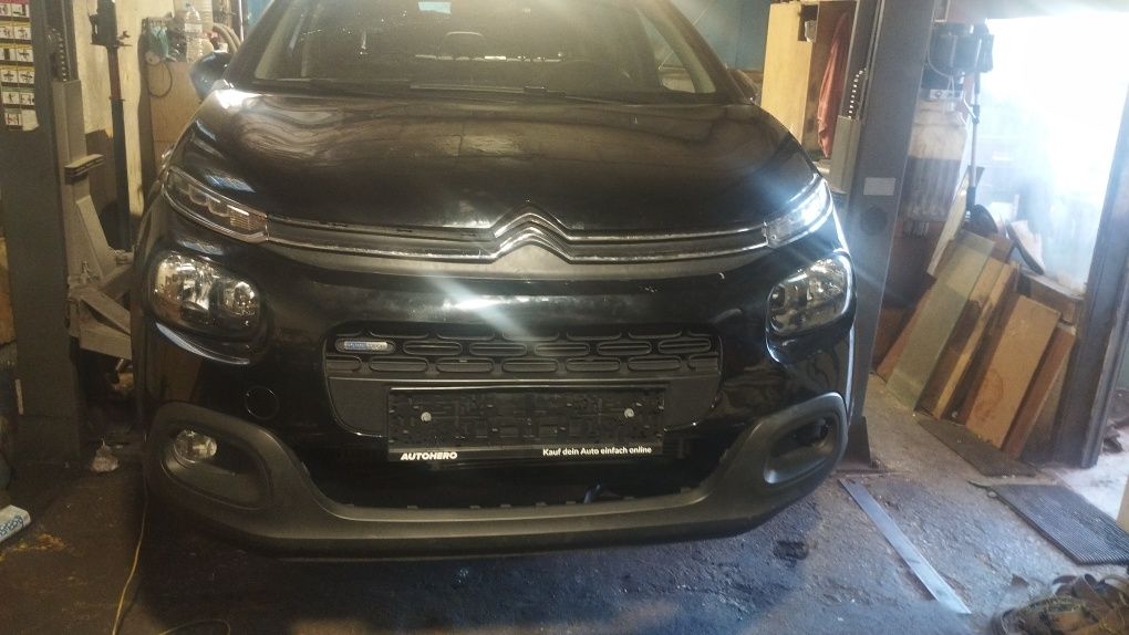 Дава се под наем Гараж / Паркомясто в София, Модерно предградие - 50 кв.м за 122.4 € - Снимка #1